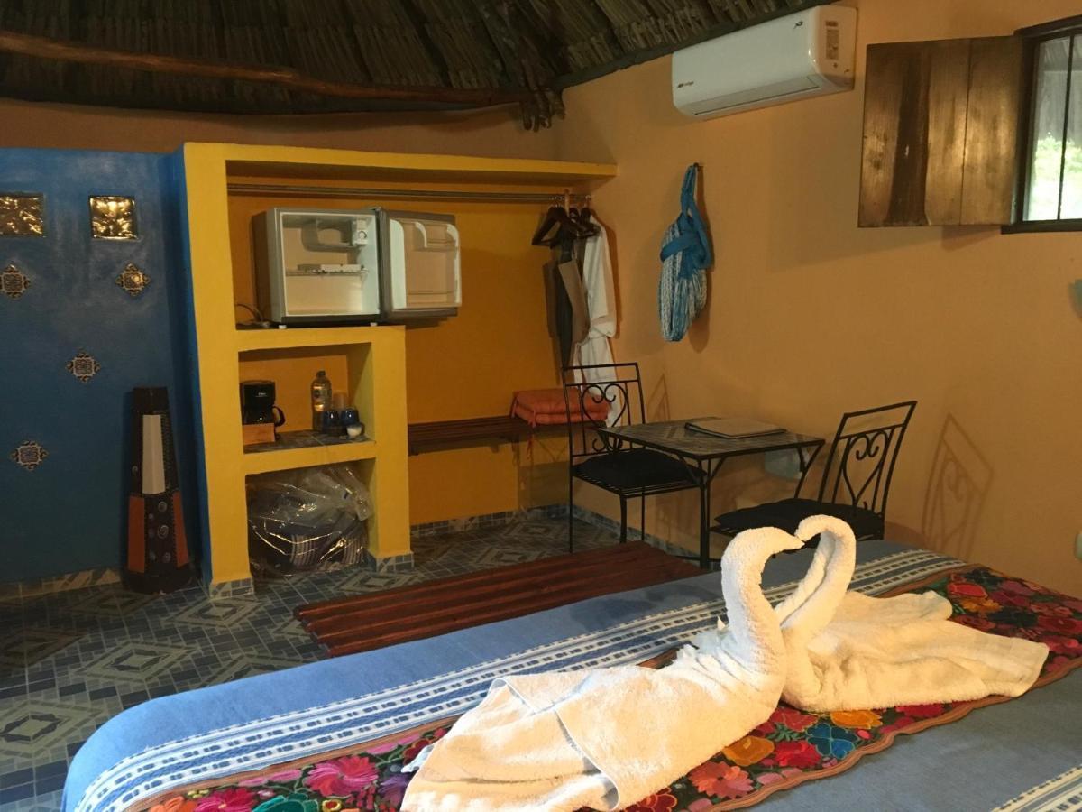 The Pickled Onion B&B And Restaurant Uxmal Santa Elena Dış mekan fotoğraf